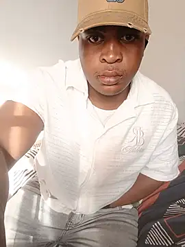 Snapshot of bosszonke123 chatting on June 14, 1:34 pm bosszonke123 online show from June 14, 1:34 pm