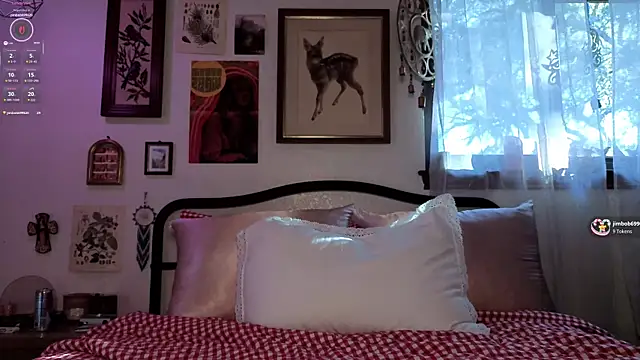 sinfulblonde1 online show from November 10, 9:53 pm