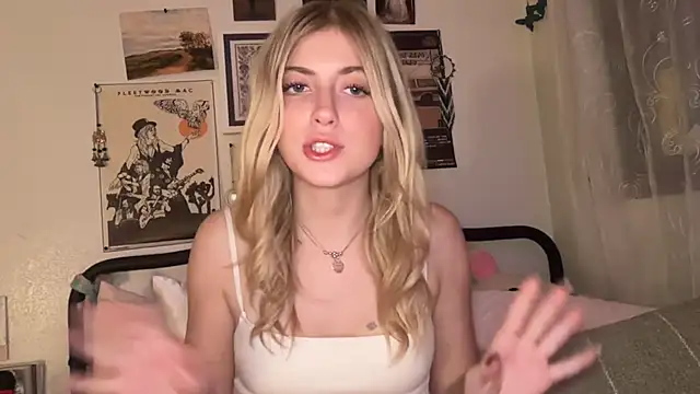 Snapshot of sinfulblonde1 chatting on March 16, 2:53 am sinfulblonde1 online show from March 16, 2:53 am