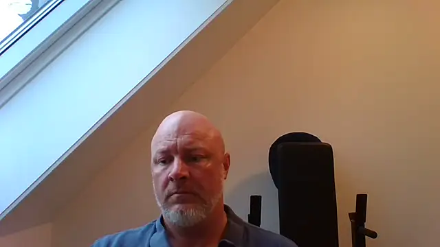 Lucifer29cm online show from October 30, 8:34 am