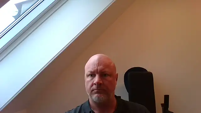 Lucifer29cm online show from November 4, 7:12 am