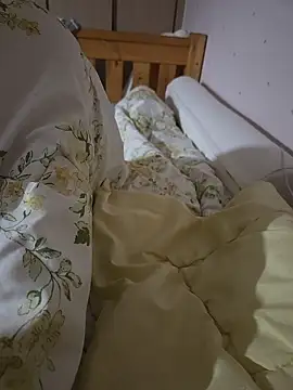 Snapshot of halu5400 chatting on October 27, 12:28 pm halu5400 online show from October 27, 12:28 pm