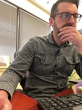 plaintreebull online show from February 17, 6:16 pm