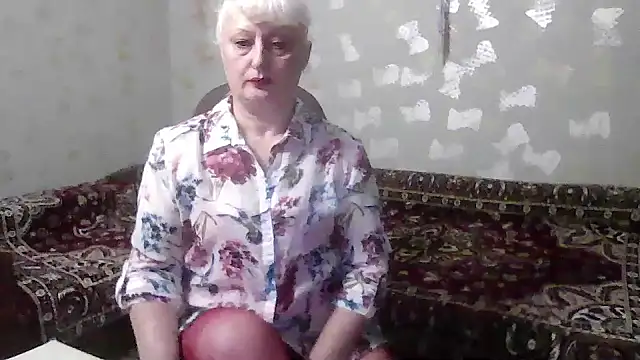 NikolinaBounty online show from December 3, 7:35 pm