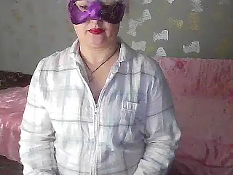 Snapshot of NikolinaBounty chatting on March 18, 9:32 pm NikolinaBounty online show from March 18, 9:32 pm