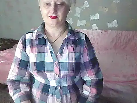 Snapshot of NikolinaBounty chatting on March 7, 6:43 pm NikolinaBounty online show from March 7, 6:43 pm