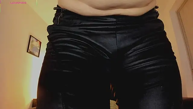 Skay Hot online show from March 27, 5:58 pm