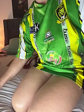 Skay Hot online show from December 2, 7:15 pm