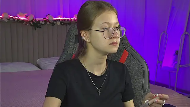 EveMundie online show from October 8, 6:37 am