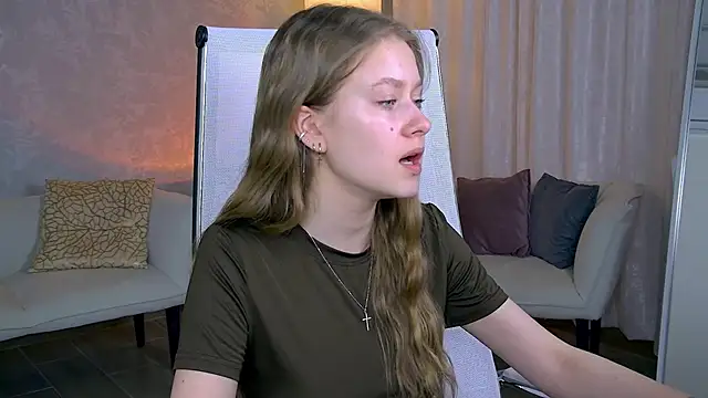 EveMundie online show from March 30, 9:11 am