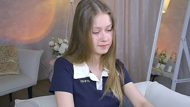 EveMundie online show from April 1, 12:17 pm