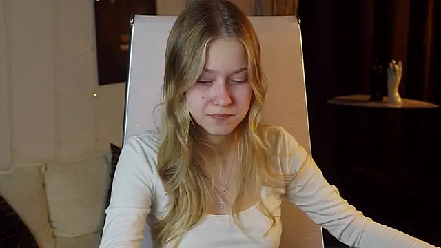 EveMundie online show from June 20, 9:47 am