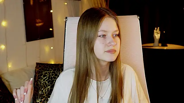 EveMundie online show from February 10, 12:48 pm