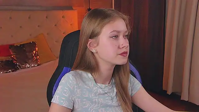 EveMundie online show from March 12, 3:40 pm