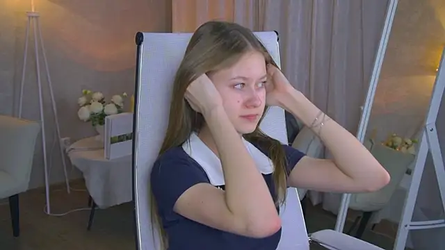 EveMundie online show from February 11, 6:46 am