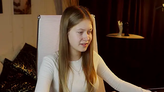 EveMundie online show from December 18, 11:14 am