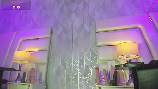 AnahisBennett online show from November 20, 4:02 am