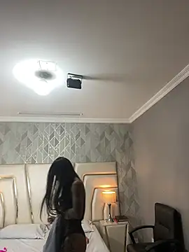 AnahisBennett online show from April 2, 3:57 am