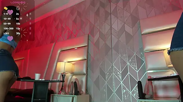 AnahisBennett online show from October 9, 3:40 am