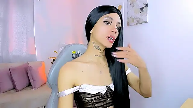 nilam valker online show from April 2, 9:32 pm