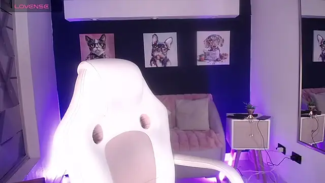 LoreleyNovoa online show from March 3, 3:35 am