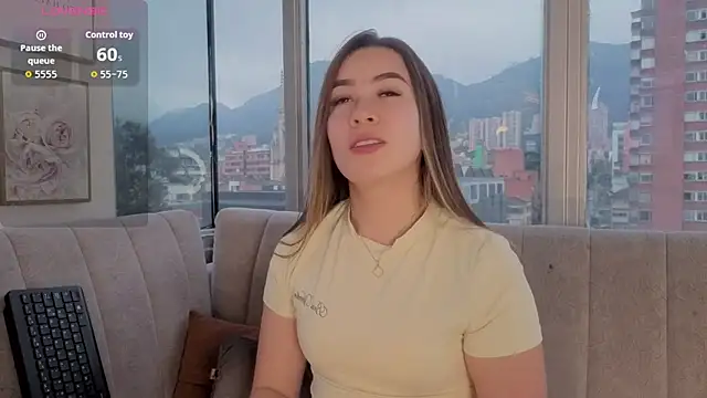 Snapshot of Ivanna_West chatting on June 8, 11:44 am Ivanna West online show from June 8, 11:44 am