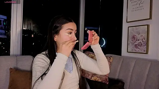 Ivanna West online show from December 5, 10:03 am