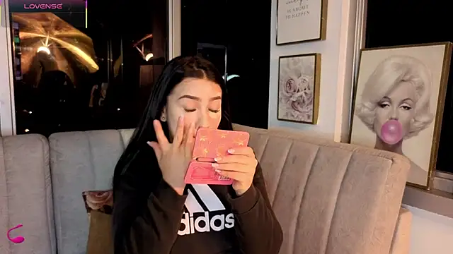 Ivanna West online show from January 8, 10:10 am