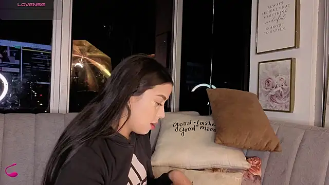 Ivanna West online show from January 9, 10:00 am