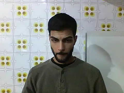 Gabrielteixeira120 online show from May 11, 11:44 am