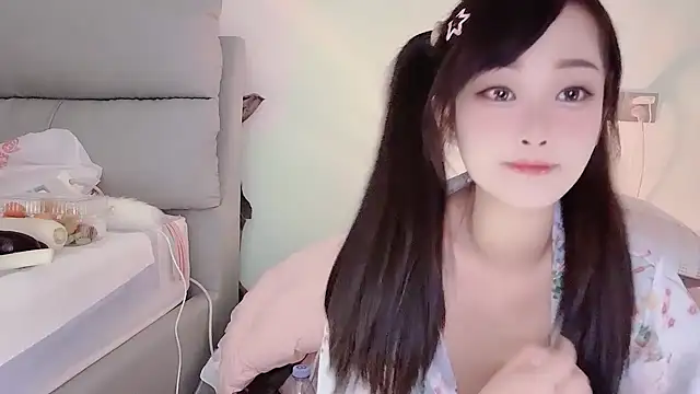 Snapshot of yueyue2003 chatting on March 21, 2:18 pm yueyue2003 online show from March 21, 2:18 pm
