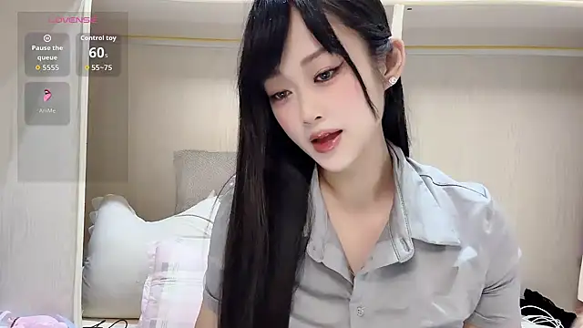 Snapshot of yueyue2003 chatting on June 9, 12:50 pm yueyue2003 online show from June 9, 12:50 pm