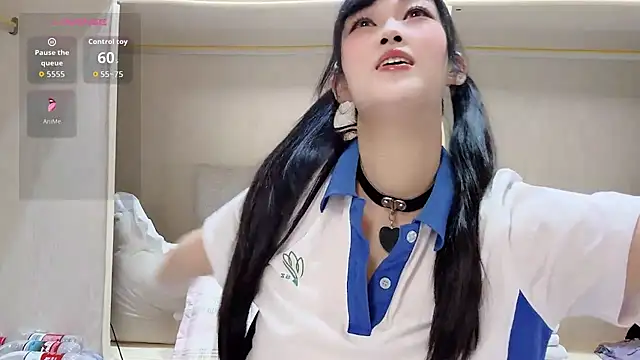 Snapshot of yueyue2003 chatting on May 18, 1:05 pm yueyue2003 online show from May 18, 1:05 pm