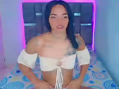 cherry crushx online show from December 1, 2:45 am