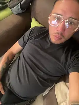 locoxTi45 online show from March 19, 4:24 pm