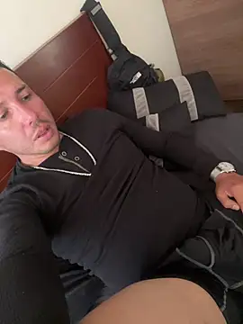 locoxTi45 online show from March 17, 10:08 pm