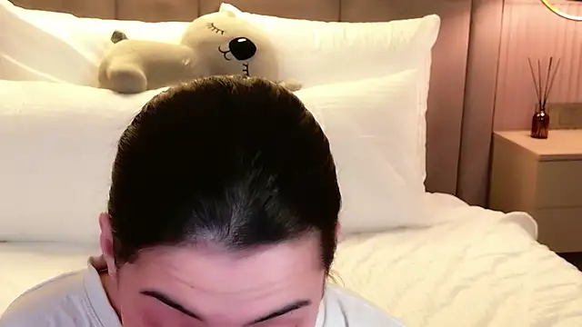 Alice Deleon online show from November 26, 10:48 am