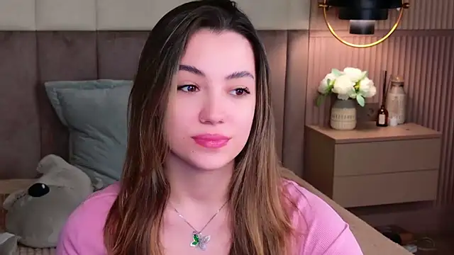 Snapshot of Alice_Deleon chatting on February 21, 3:12 am Alice Deleon online show from February 21, 3:12 am
