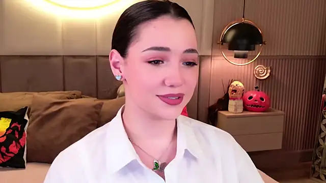 Snapshot of Alice_Deleon chatting on October 19, 6:49 am Alice Deleon online show from October 19, 6:49 am