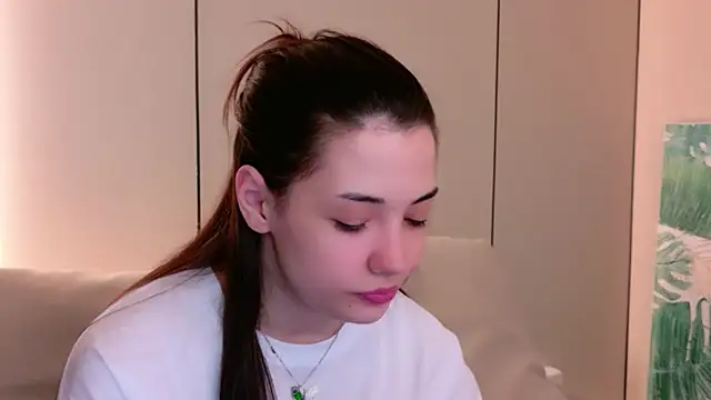 Snapshot of Alice_Deleon chatting on June 21, 10:32 am Alice Deleon online show from June 21, 10:32 am
