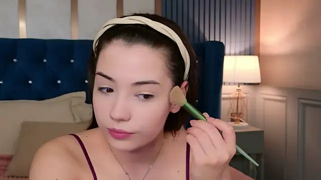 Alice Deleon online show from April 26, 11:18 am
