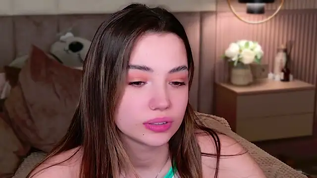 Snapshot of Alice_Deleon chatting on March 3, 1:07 am Alice Deleon online show from March 3, 1:07 am