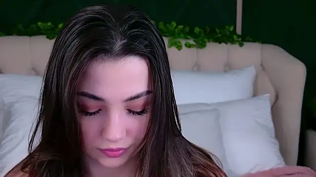 Alice Deleon online show from January 10, 11:38 am