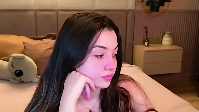 Alice Deleon online show from November 16, 10:53 am