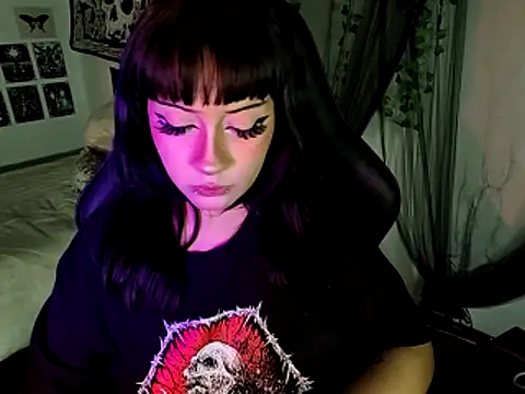 blue katt online show from November 15, 8:02 pm