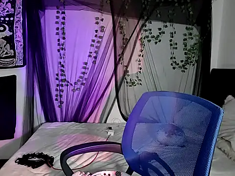 blue katt online show from September 9, 11:36 pm