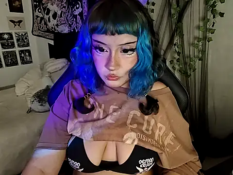 blue katt online show from October 20, 9:04 pm