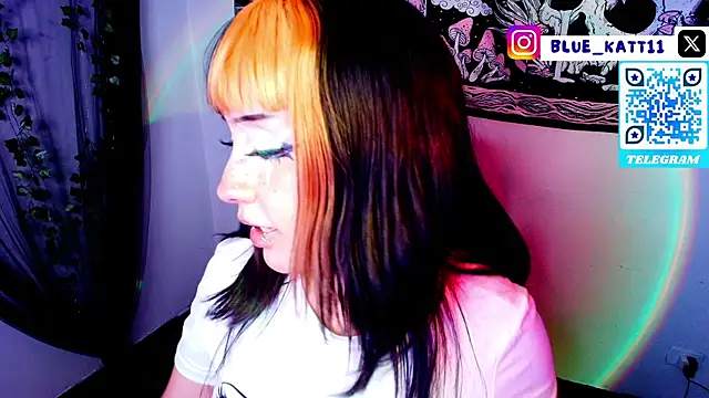 Snapshot of blue_katt chatting on June 25, 5:12 am blue katt online show from June 25, 5:12 am