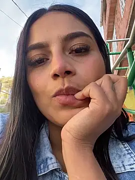 Emily sharlot online show from November 11, 11:49 am