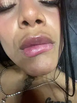 Emily sharlot online show from December 21, 6:04 am